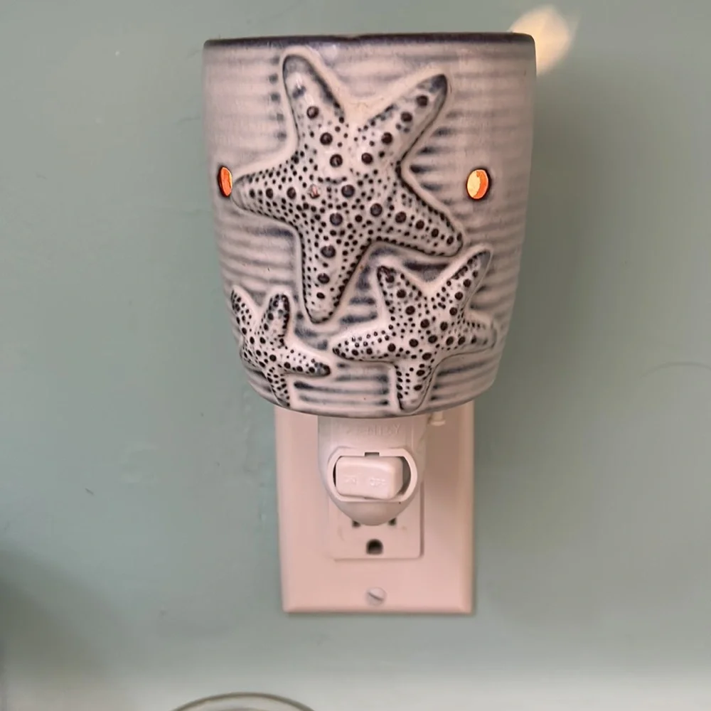Scentsy Coastal Starfish mini warmer - Picture 2 of 2